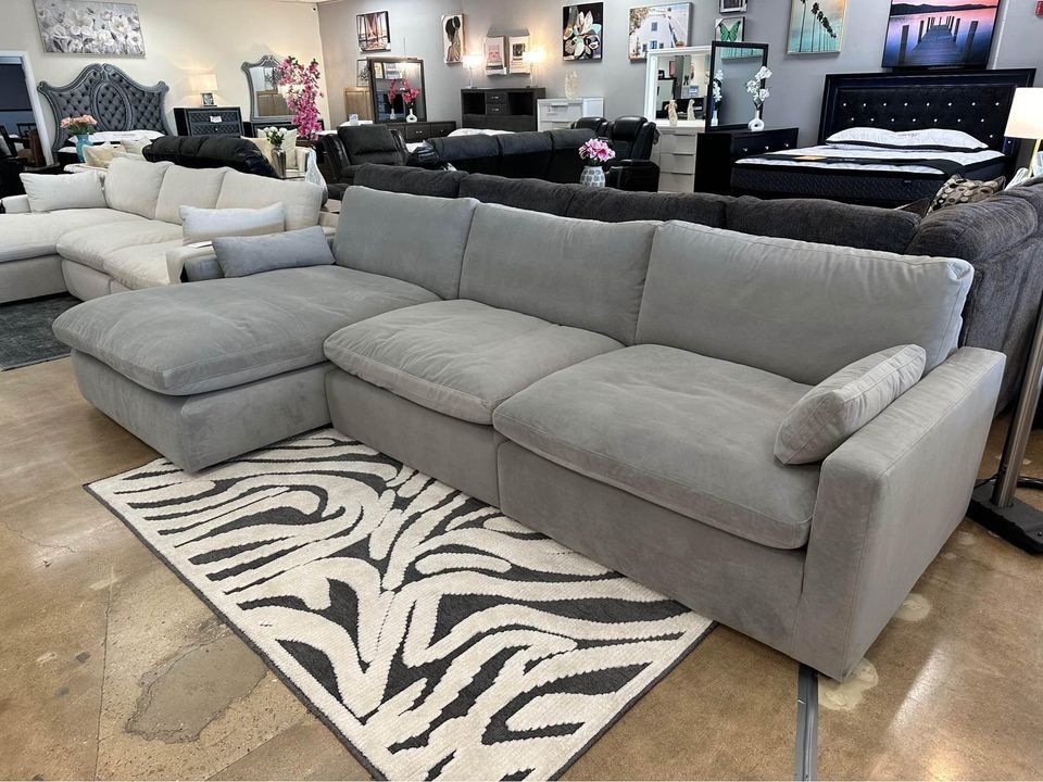 Brand New ▪️ $19 Down Payment Finance ▪️▪️Elyza Gray 3 Piece Sectional with Chaise