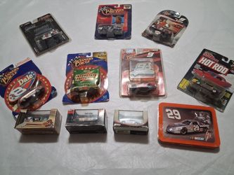 🏁🏁 Nascar Die Cast Collectible Cars 🚘 ** $3.50