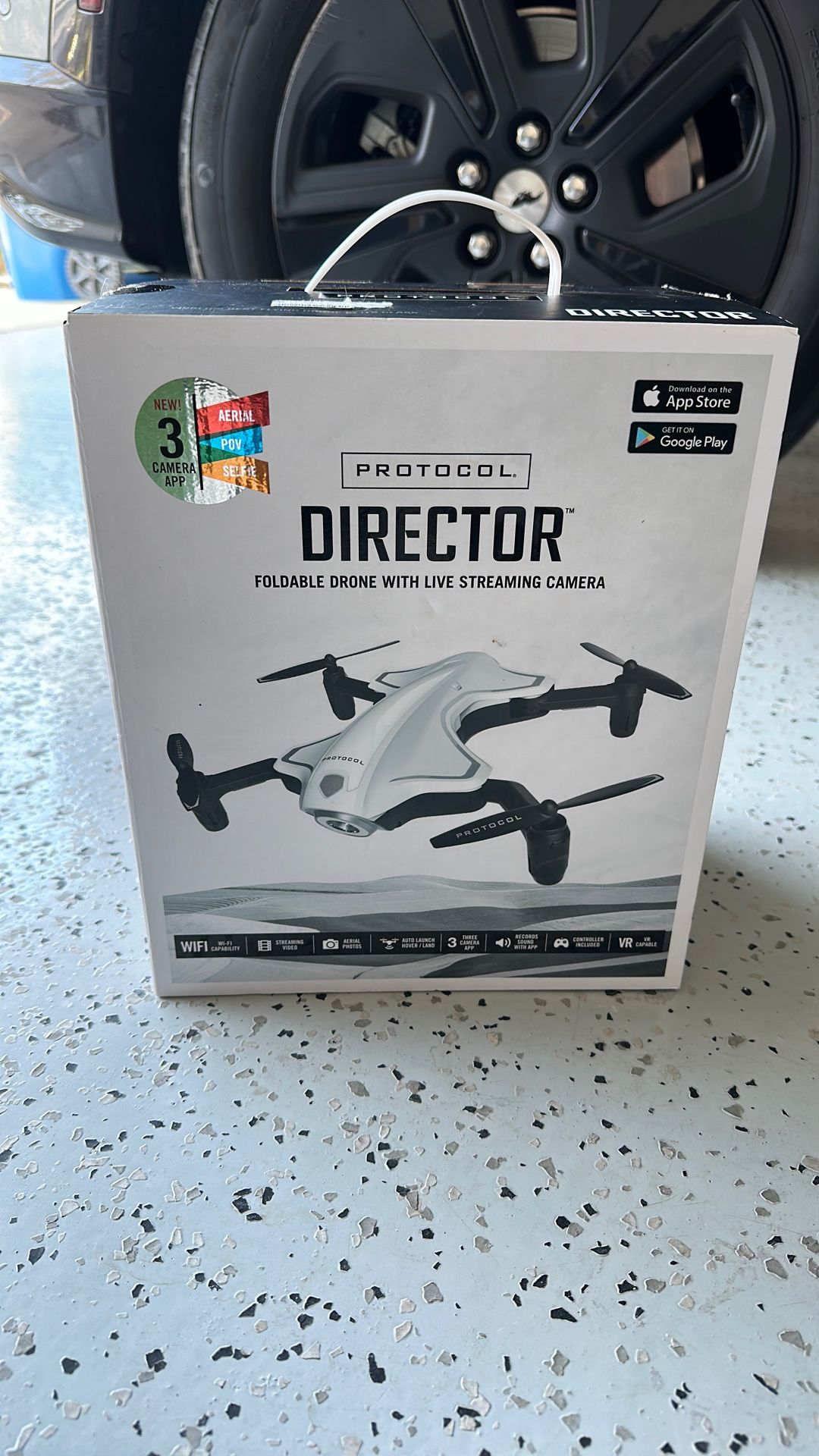 FOLDABLE DRONE WITH LIVE STREAMING CAMERA