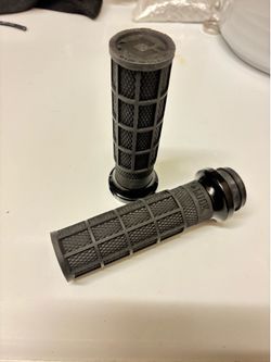 Kraus grips and perch clamps