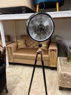 Standing clock