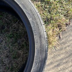 245/40R19 Tire 