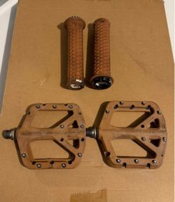 Fifty - fifty flats and grips