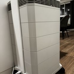 IQAir Health Pro Plus HyperHEPA Air Purifier