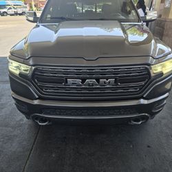 2020 Dodge Ram Limited 