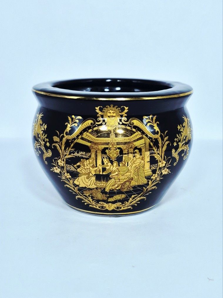 Limoges Jardiniere