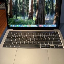 MacBook Pro 13 Inch Touch Bar 2020 i7 16gb Ram 500gb Storage.