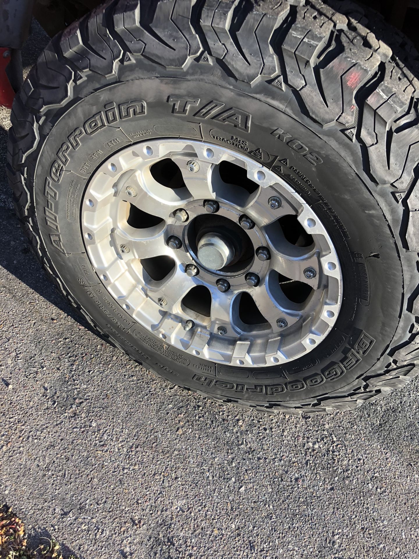 Ford Chevy dodge wheels and tires lug 8x6.5
