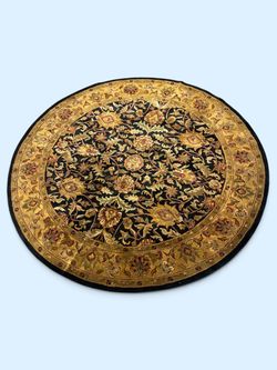 9'6" Round Hand-Tufted Black & Gold Floral Rug