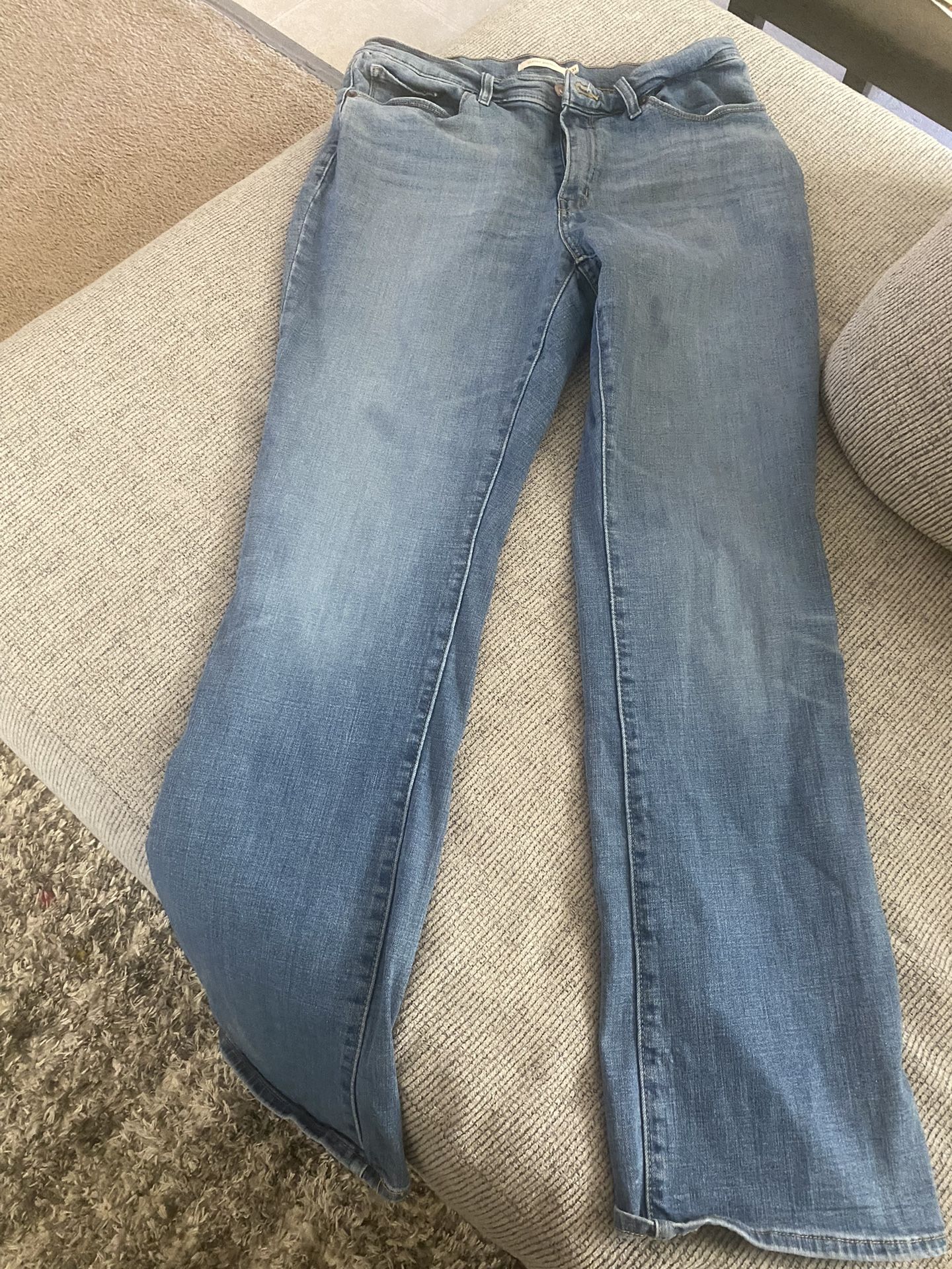 Woman Levi’s Bootleg