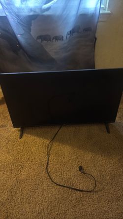 43" Class 4K UHD Roku Smart TV