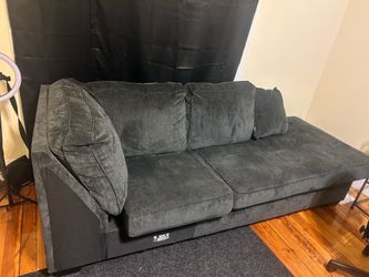 Piece Sectional Sofa  Excellent Condition
