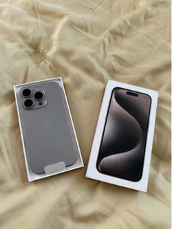 iPhone 15 Pro 128GB Natural Titanium UNLOCKED – Excellent Condition