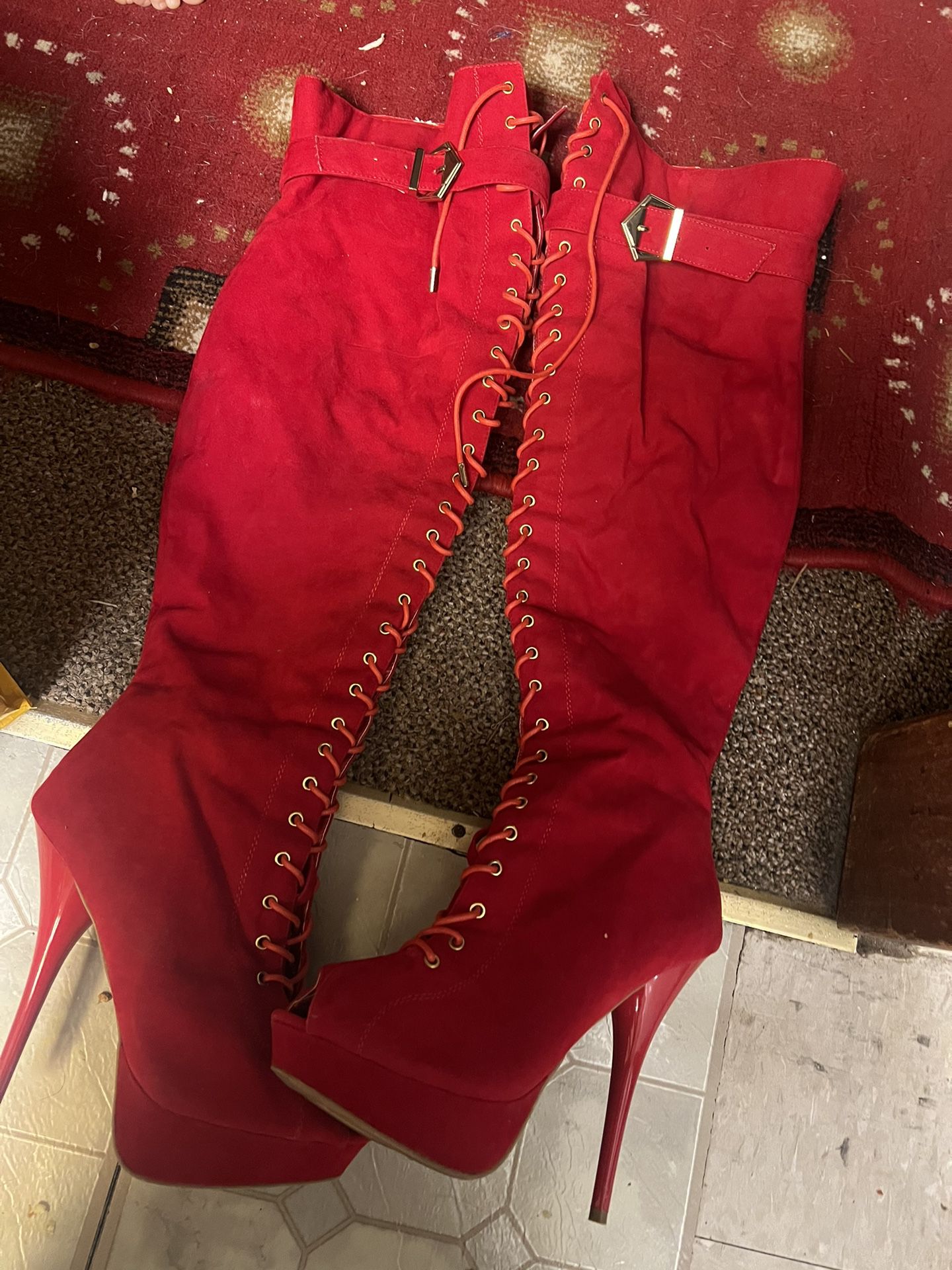 Thigh high Boots Size 9