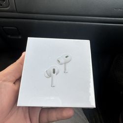 Earbuds 