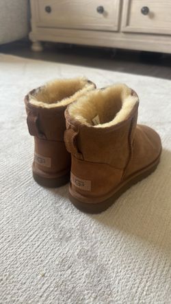 Ugg size 7
