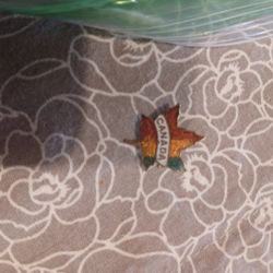 Canada Flag Pendant 80s Version