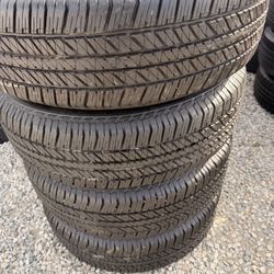 265/70r17 Bridgestone Tires En Excelente  Conditiones De Vida Las 4