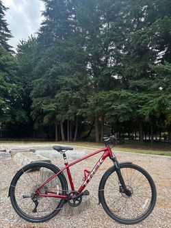 Trek Dual Sport 3 Comfort City Commuter Hybrid Bicycle – Medium Lightweight Bike