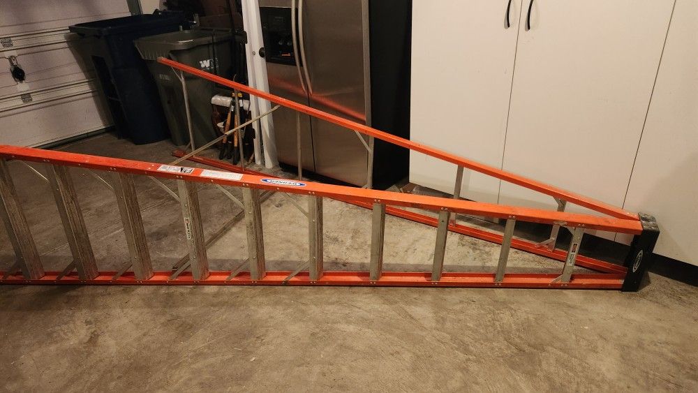 Werner 12' Step  Ladder