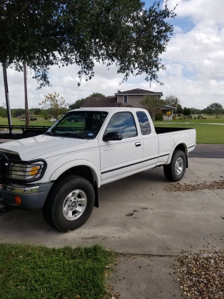 2000 Toyota Tacoma