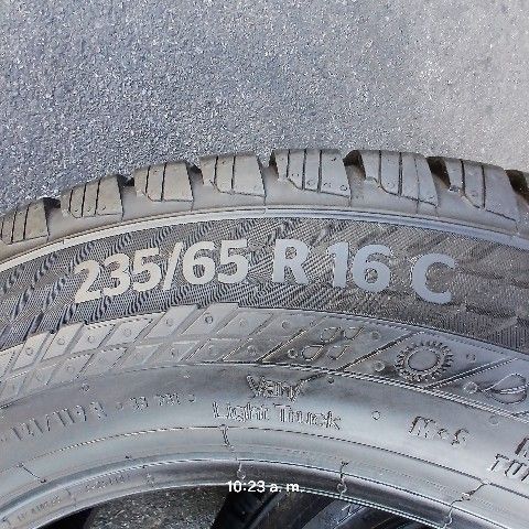 Selling Set Of CONTINENTAL  235/65/16C 