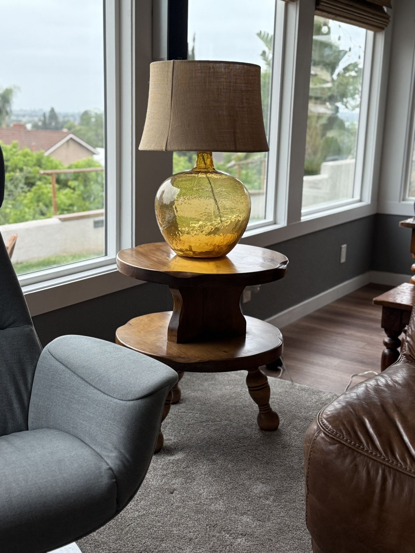 Mid Century End Table And Lamp