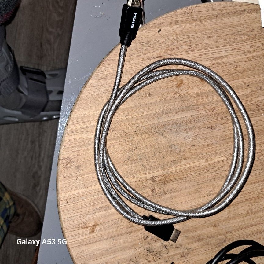 HDMI cable  4ft