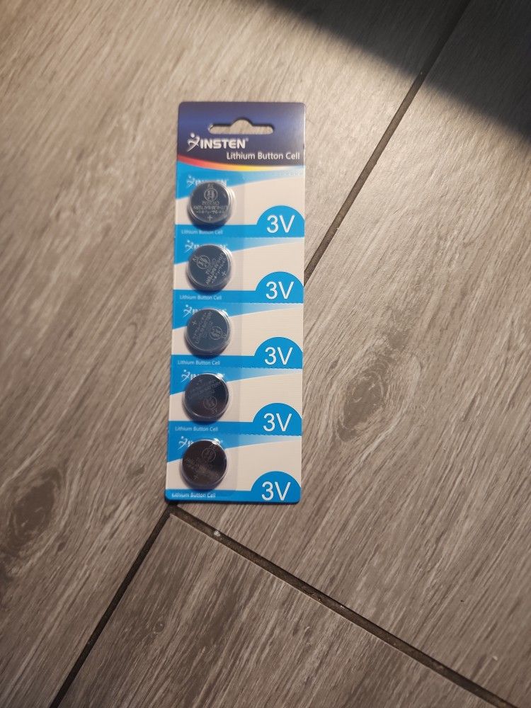 Lithium Button Cell Batteries (5ct)