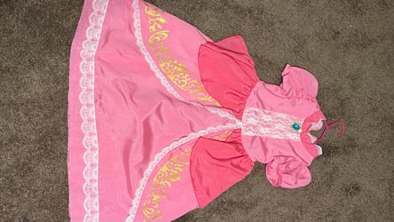 Princess Peach  dress