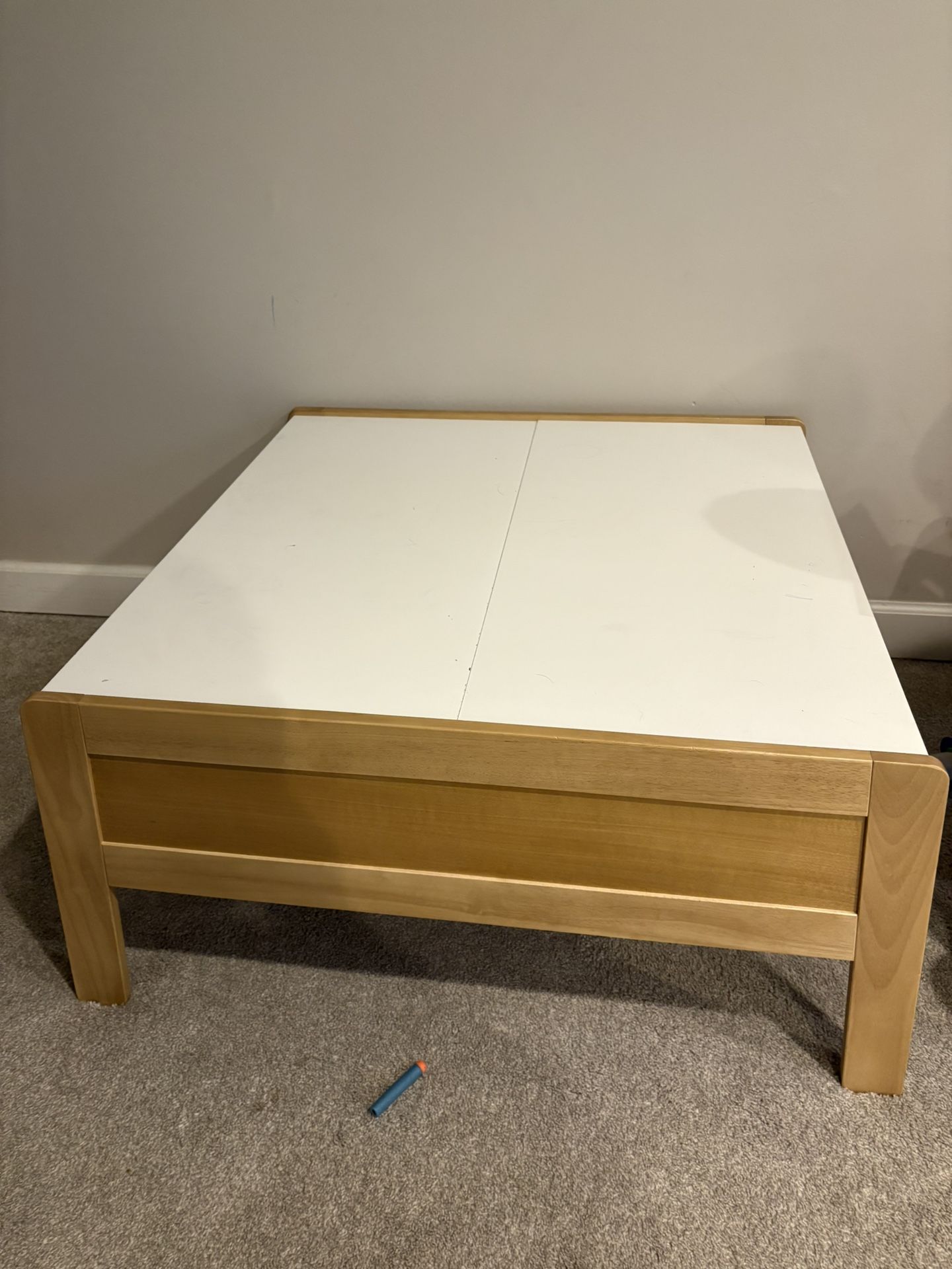 Melissa And Doug Table