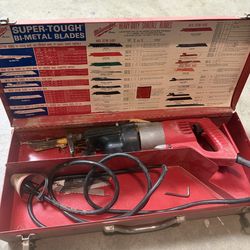 Heavy duty sawzall Milwaukee