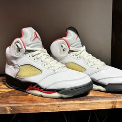 Jordan 5 Fire Red 