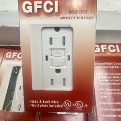GFCI 15AMP SAFETY OUTLET