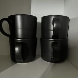 Cups And Plates Set