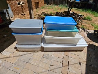 Plastic containers