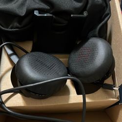 Voyager Headset New