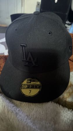 Fitted hat size 7 brand new