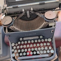 Antique Typewriter