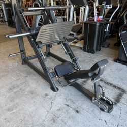 Plate loaded leg press, commercial leg press