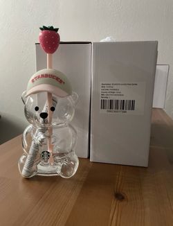 2026 New Starbucks Bearista Bear Cup Tumblers Strawberry Topper Baseball cap