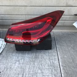 2020-2022  MERCEDES BENZ CLA CLASS RIGHT TAILLIGHT OEM