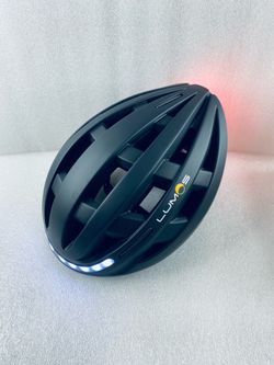 New Other Lumos Kickstart Size Medium/Large Bluetooth Charcoal Black Smart Bike Helmet With Remote