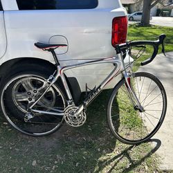 Giant Carbon Fiber Bike