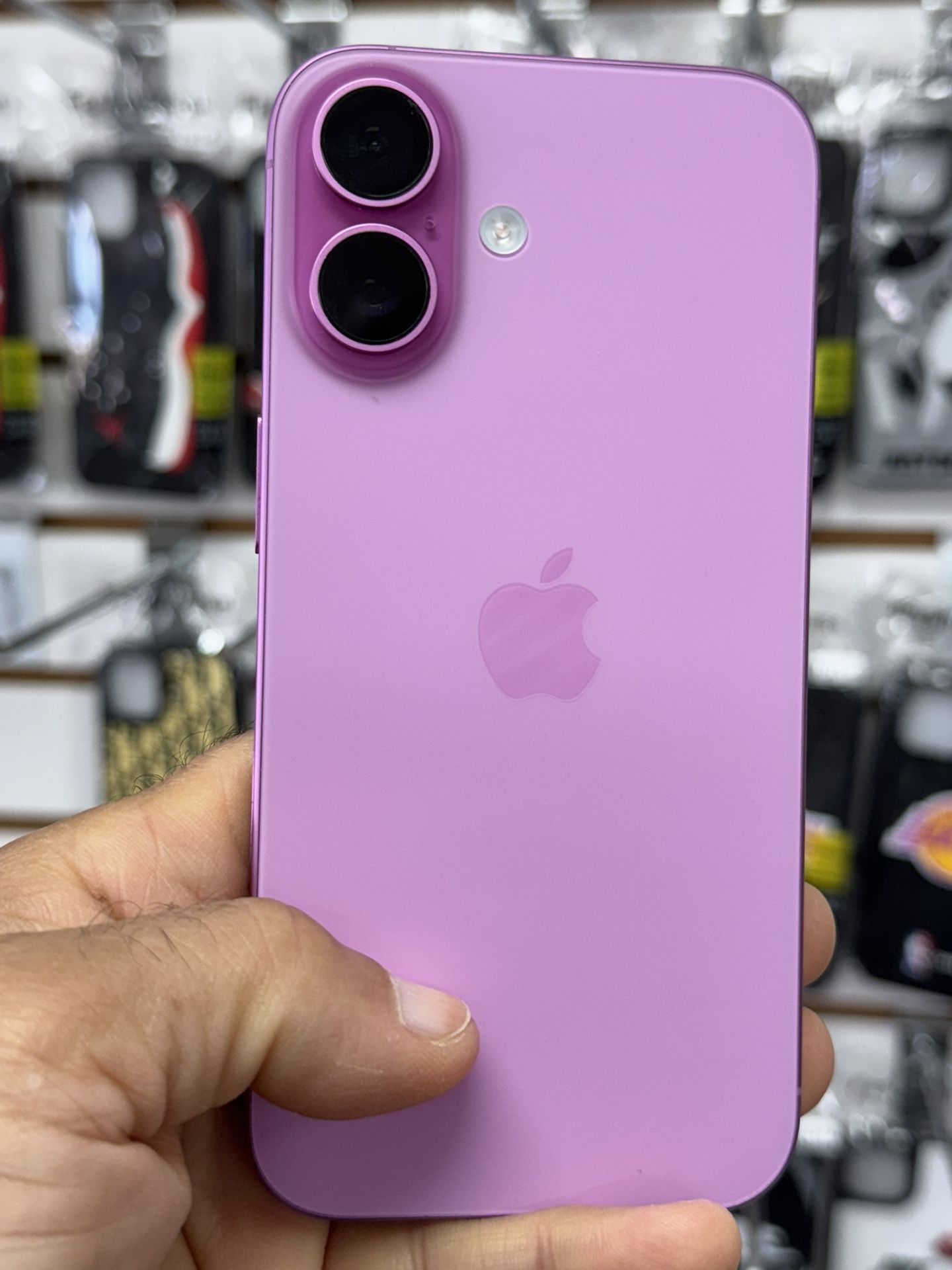 iPhone 16 AT&T 128 gb excellent condition! $600