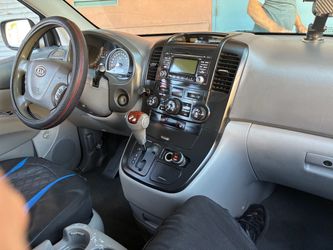 2012 KIA Sedona