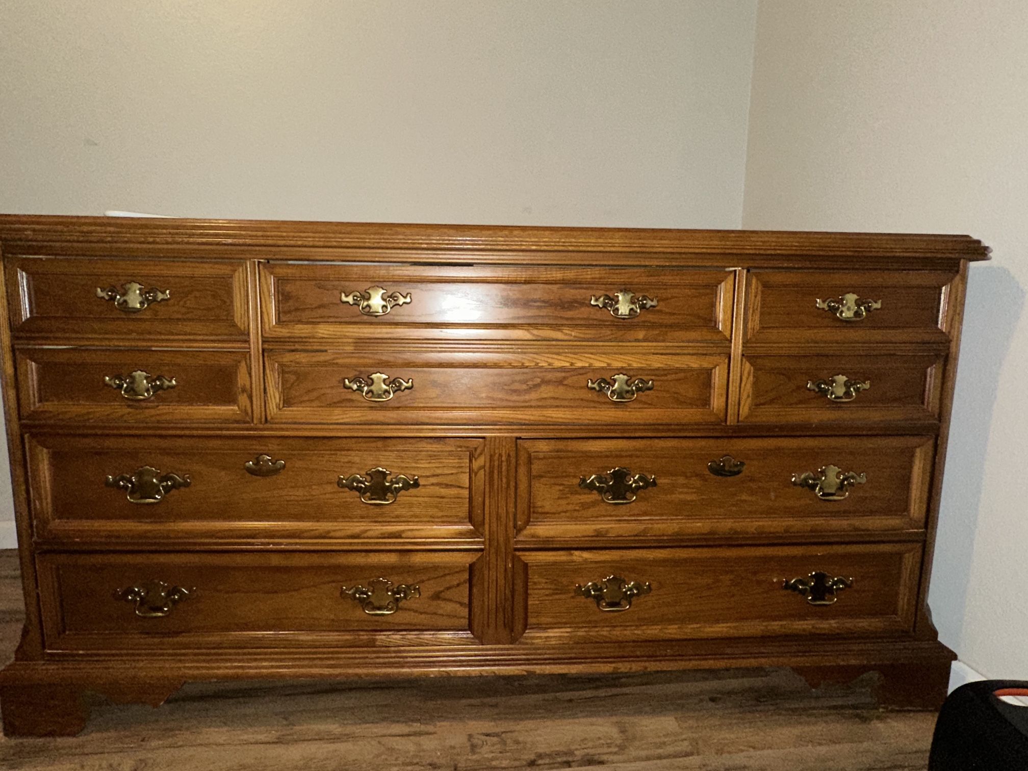 Dresser W/ Mirror