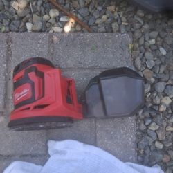 Milwaukee  Palm Sander