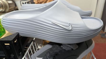 Nike ReactX Slides Light Gray