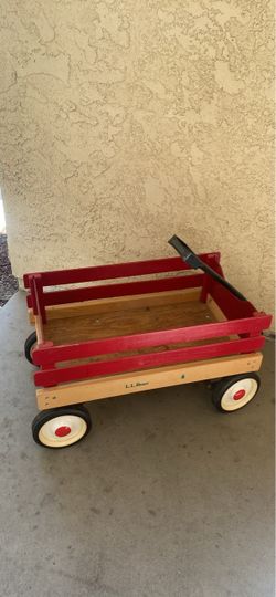 L.L. Bean Kids Wooden Pull Wagon